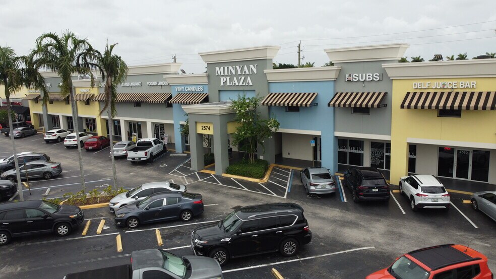 More Photos Of 2520-2650 N University Dr, Sunrise Unknown For Lease