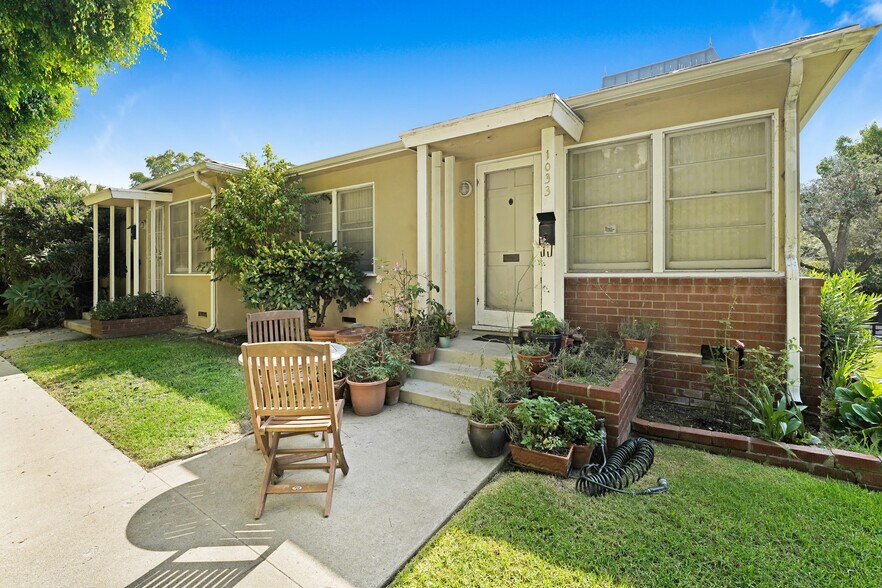 More Photos Of 1031-1033 10th St, Santa Monica Apartments For Sale