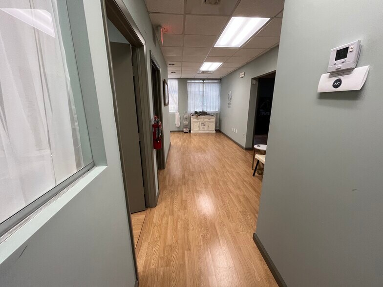 More Photos Of 3949 Evans Ave, Fort Myers Medical For Lease