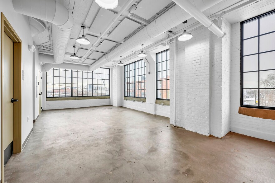 More Photos Of 1441 Brooklyn St, Detroit Loft Creative Space For Lease