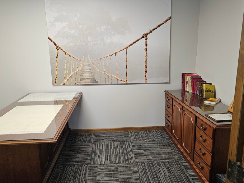 More Photos Of 521 Central Ave, Sunburg Religious Facility For Sale