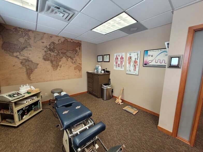 More Photos Of 3434 N Lexington Ave, Shoreview Medical For Lease