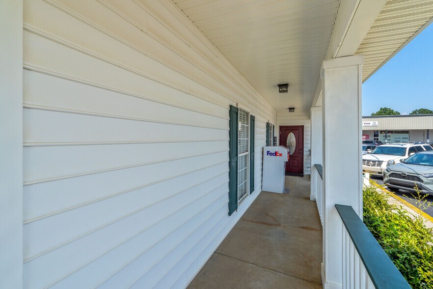 More Photos Of 22193 Highway 59 S, Robertsdale Office For Sale
