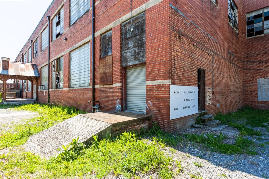 More Photos Of 2301 E 28th St, Chattanooga Manufacturing For Lease