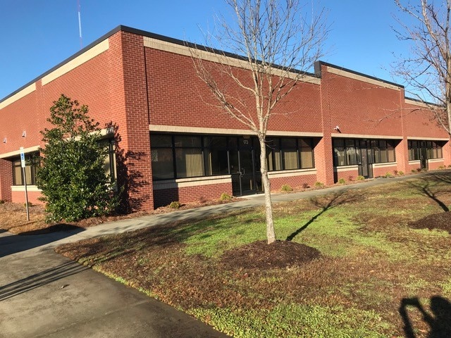 More Photos Of 173 Towerview Ct, Cary Flex For Lease