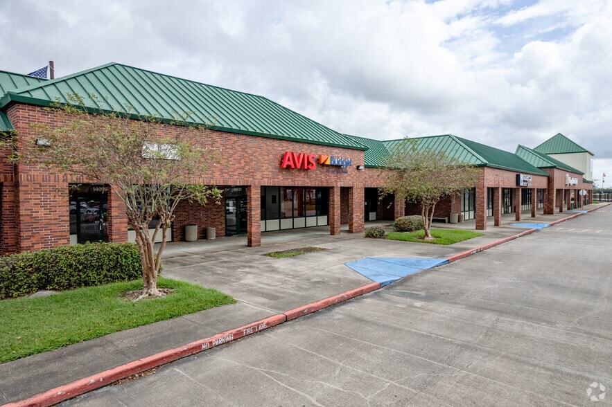 More Photos Of 14001-14065 Delany Rd, La Marque Unknown For Lease
