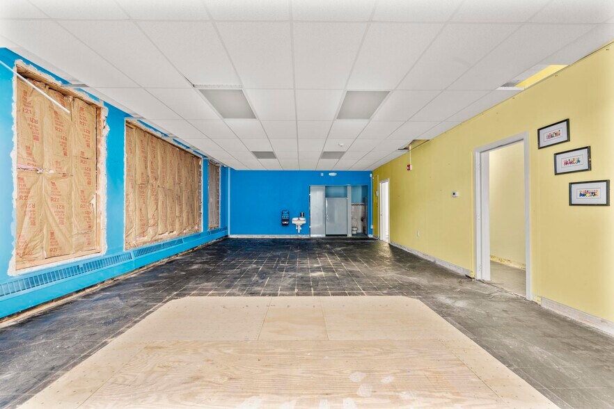 More Photos Of 19 Goodwill Ave, Meriden Specialty For Sale