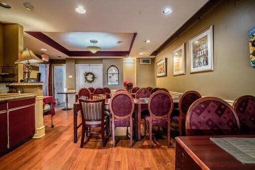 More Photos Of 2650-2652 E Somerset St, Philadelphia Restaurant For Lease