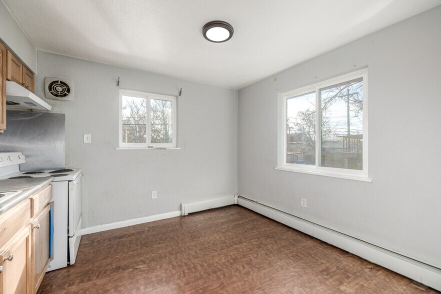 More Photos Of 1634 Boston St, Aurora Apartments For Sale