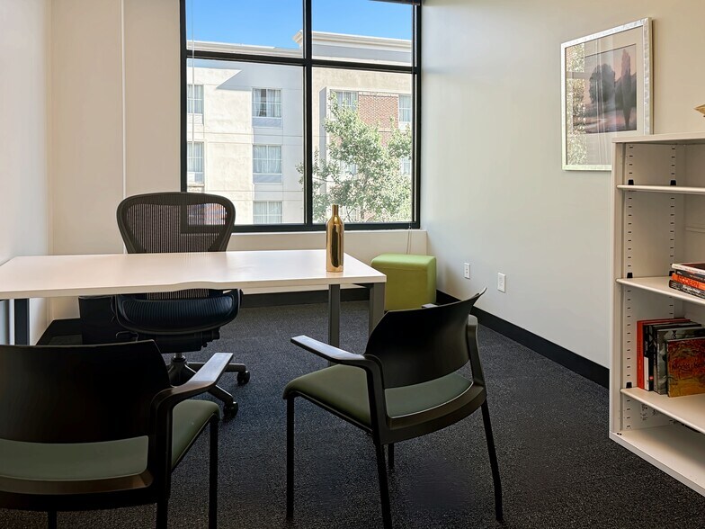 More Photos Of 2015 Ayrsley Town Blvd, Charlotte Coworking Space