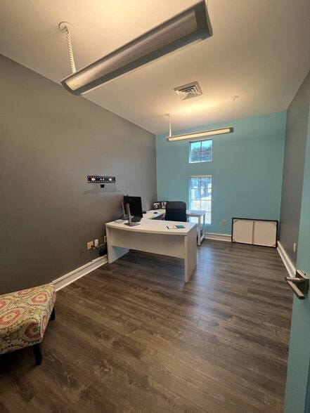 More Photos Of 2330 W Horatio St, Tampa Medical For Lease