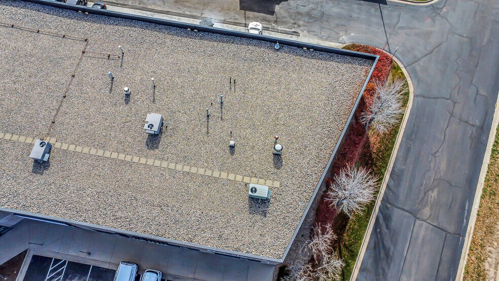 More Photos Of 2415 E Mulberry St, Fort Collins Showroom For Lease