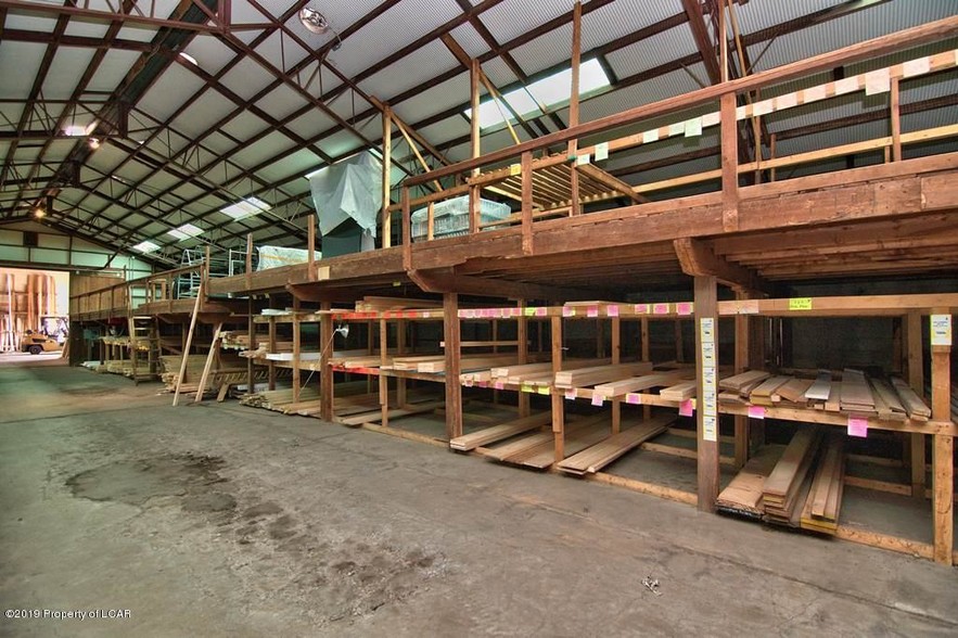 More Photos Of 541 State Route 93, Sugarloaf Light Distribution For Lease