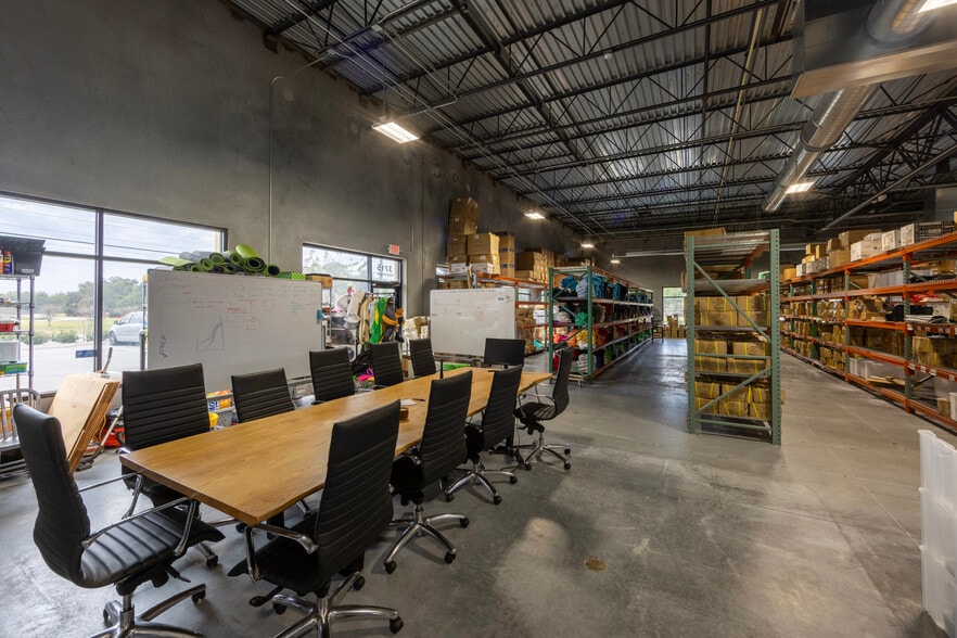 More Photos Of 3715 Drane Field Rd, Lakeland Office For Sale