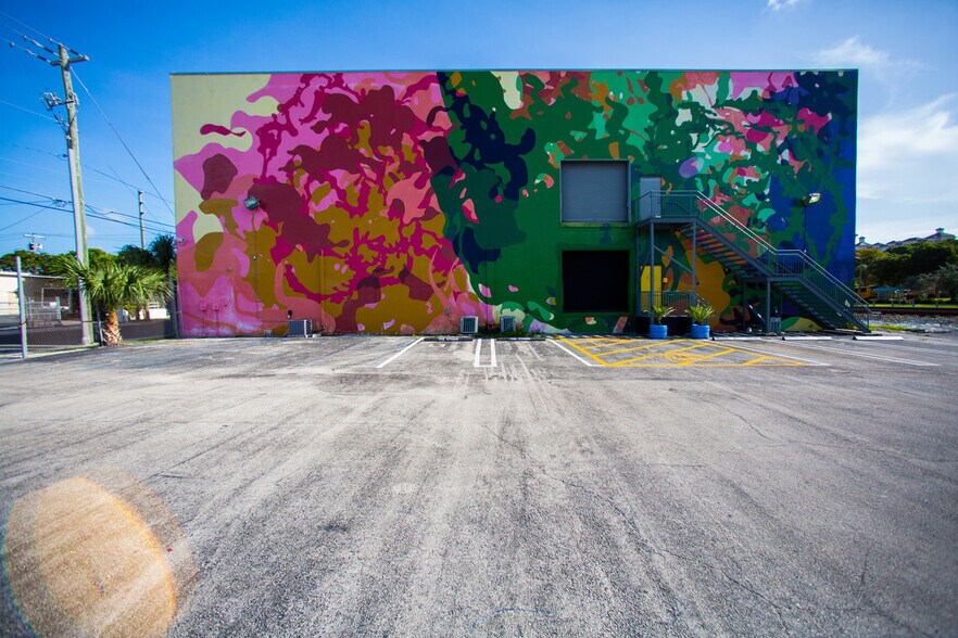 More Photos Of 1016 Clare Ave, West Palm Beach Service For Lease