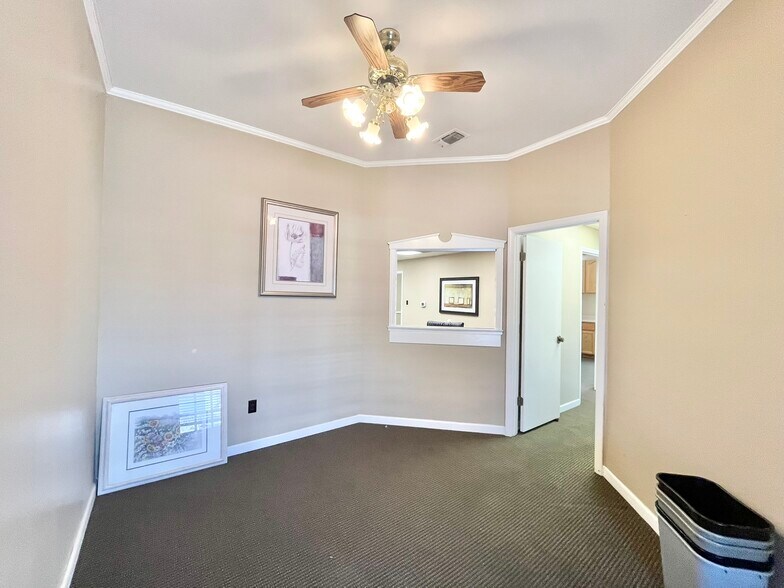 More Photos Of 8035 Madison Ave, Citrus Heights Office For Sale