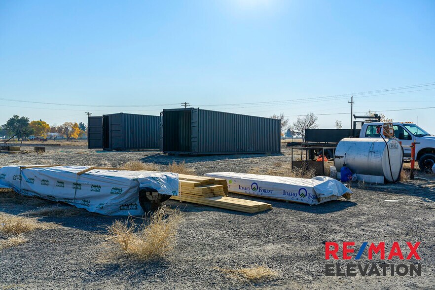 More Photos Of 699 Lane 9, Powell Industrial For Sale