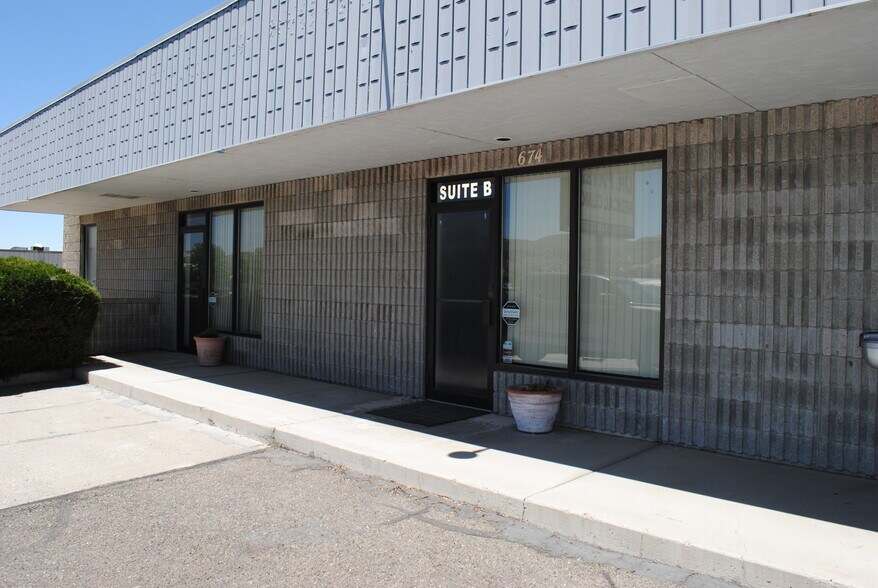 Primary Photo Of 674 N Cedar St, Elko Medical For Lease