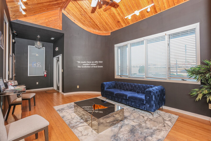 More Photos Of 8311 Two Notch Rd, Columbia Office For Sale