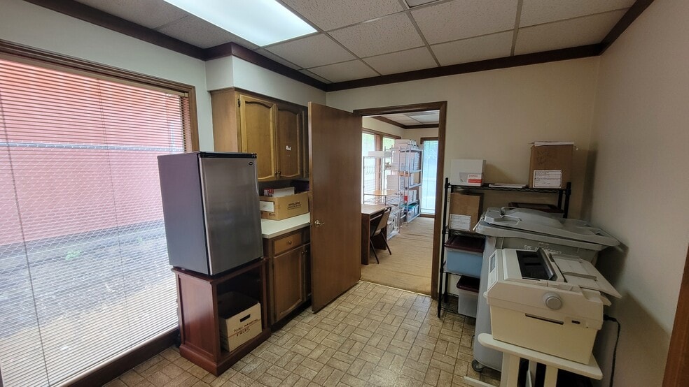 More Photos Of 3787-3795 River Rd N, Keizer Medical For Sale