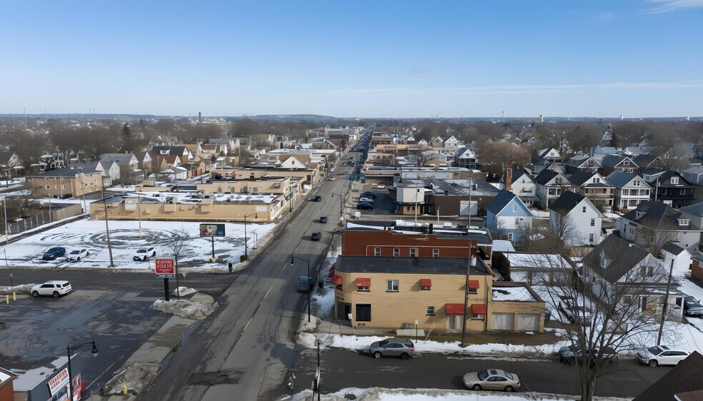 More Photos Of 2101 Pine Ave, Niagara Falls Storefront Retail Residential For Sale