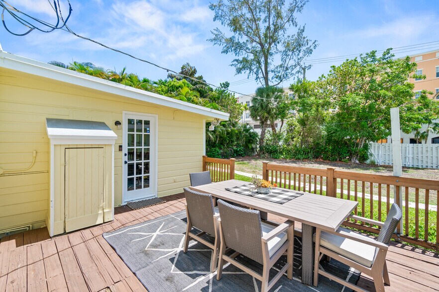 More Photos Of 203 NE 1st Ave, Delray Beach Office Residential For Lease