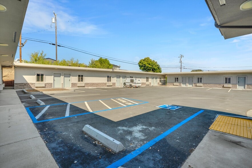 More Photos Of 640 State Highway 12, Rio Vista Hotel For Sale
