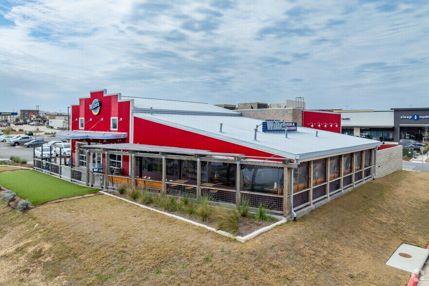More Photos Of 19200 S Interstate 35 Frontage Rd, Kyle Restaurant For Sale