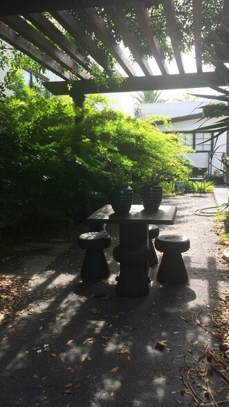 More Photos Of 102 N Federal Hwy, Dania Restaurant For Lease