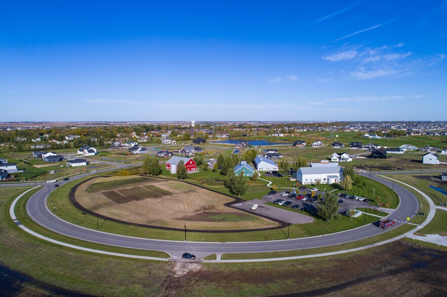 More Photos Of 4844 Rocking Horse Cir S, Fargo Office For Lease