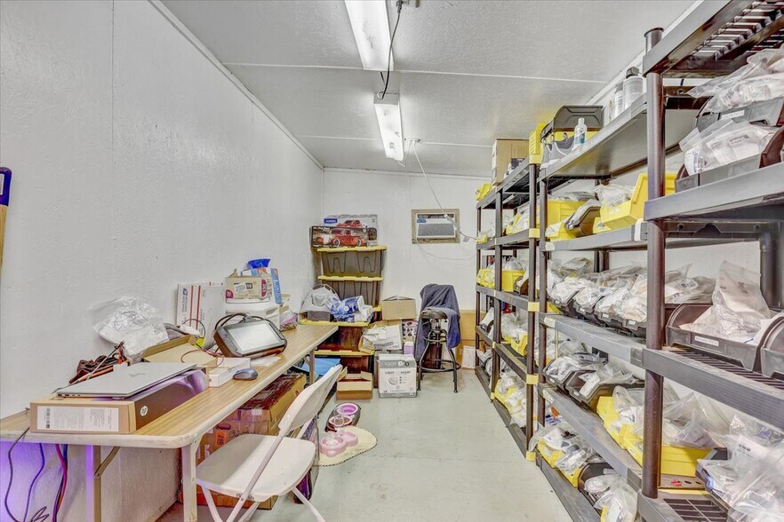 More Photos Of 11309 E US Highway 92, Seffner Warehouse For Sale