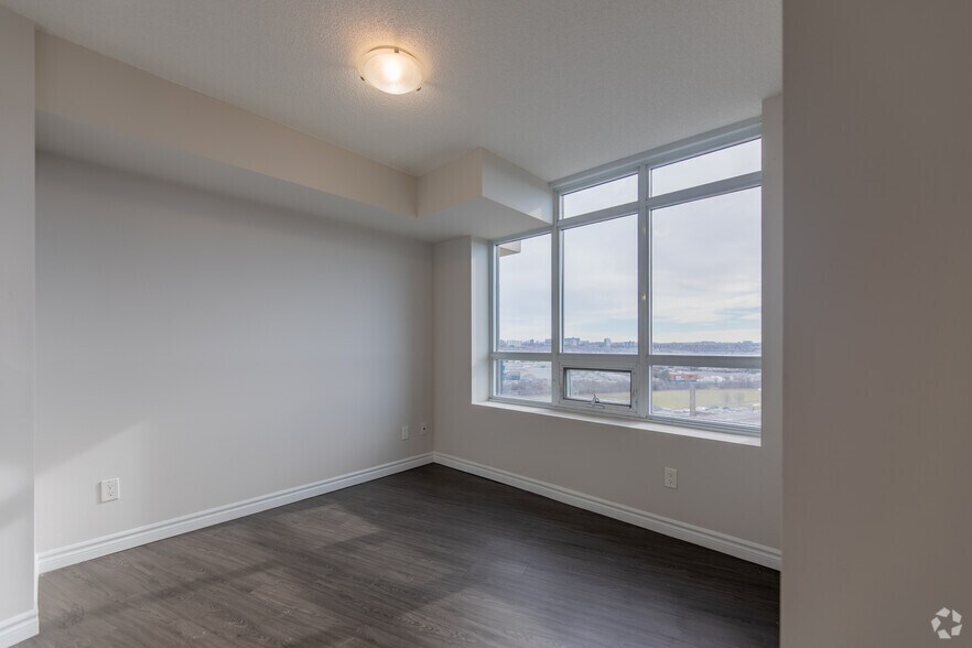 More Photos Of 2 Vena Way, Toronto Apartments For Lease