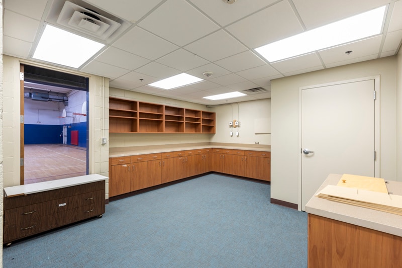 More Photos Of 702 E Grand Ave, Ponca City Office For Sale