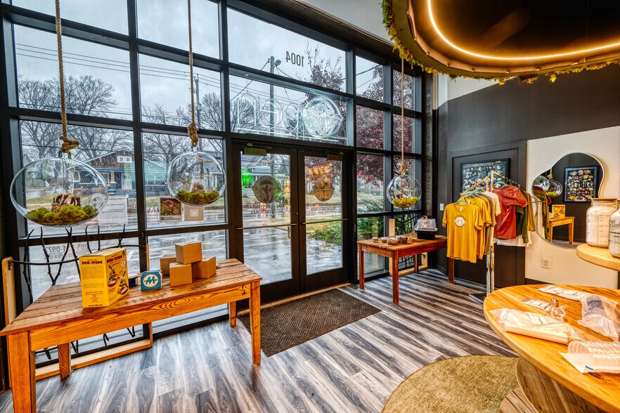 More Photos Of 1004 Sevier Ave, Knoxville Warehouse For Sale