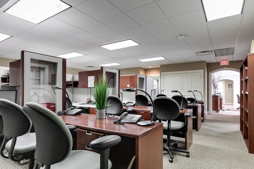 More Photos Of 11533 Nuckols Rd, Glen Allen Medical For Sale