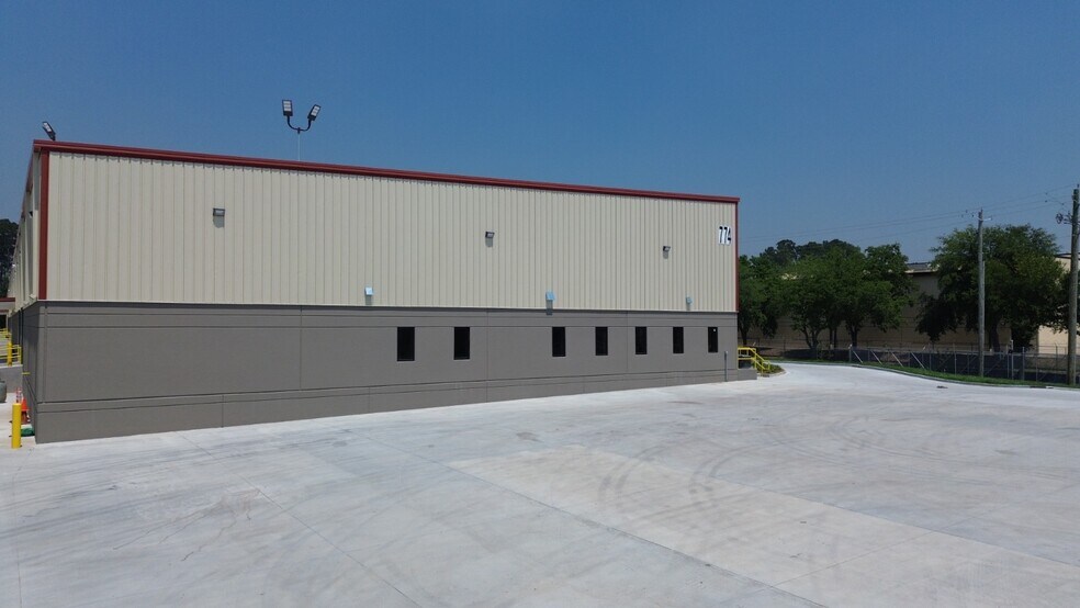 More Photos Of 774 King George Blvd, Savannah Distribution For Lease