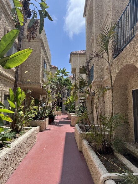 More Photos Of 4821 Sepulveda Blvd, Culver City Apartments For Sale
