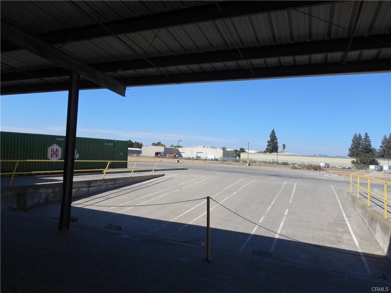 More Photos Of 2777 N State Highway 59, Merced Manufacturing For Lease