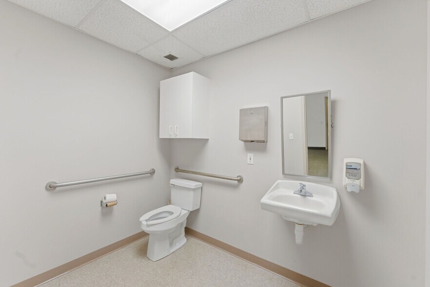 More Photos Of 2138 Mendon Rd, Cumberland Medical For Sale