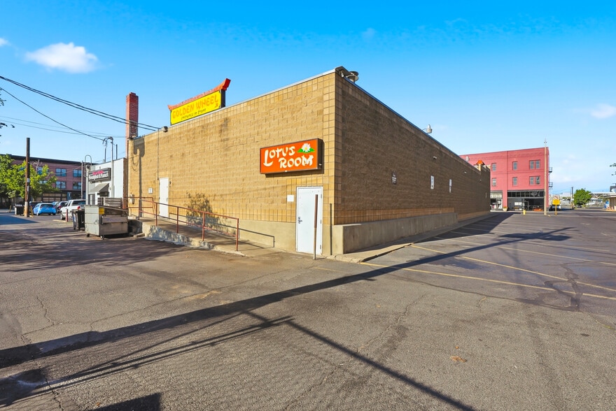 More Photos Of 9 S 1st St, Yakima Restaurant For Sale