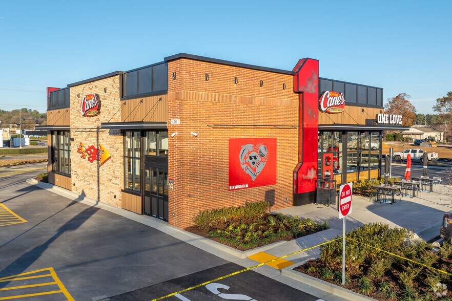 More Photos Of 5301 US 280, Birmingham Restaurant For Sale