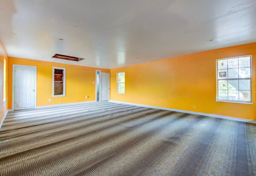 More Photos Of 9317 Homestead Rd, Houston Specialty For Lease