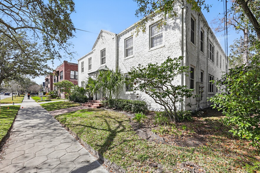 More Photos Of 2321 Riverside Ave, Jacksonville Apartments For Sale