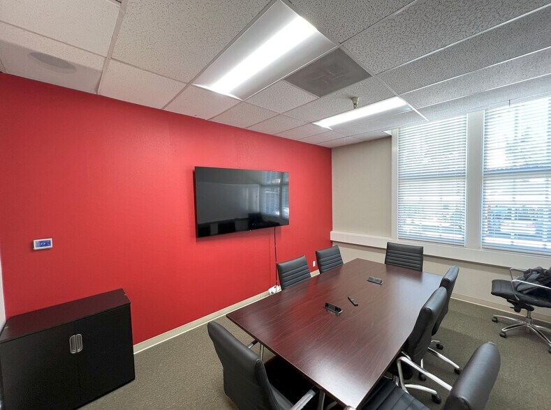 More Photos Of 51 E Campbell Ave, Campbell Medical For Lease