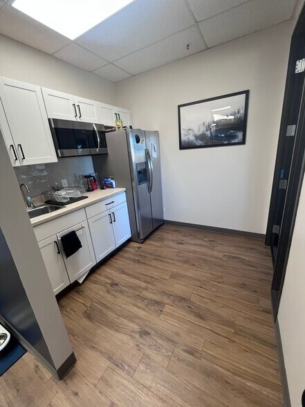 More Photos Of 12600 W Colfax Ave, Lakewood Office For Lease