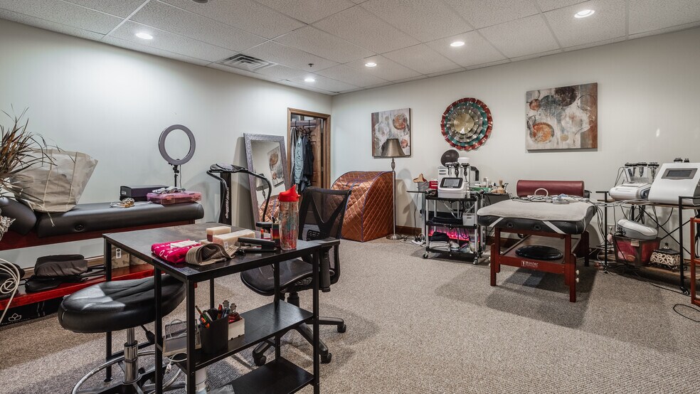 More Photos Of 698 Oldefield Commons Dr, Greenwood Medical For Sale