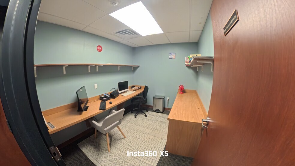 More Photos Of 162 Kings Hwy N, Westport Medical For Lease