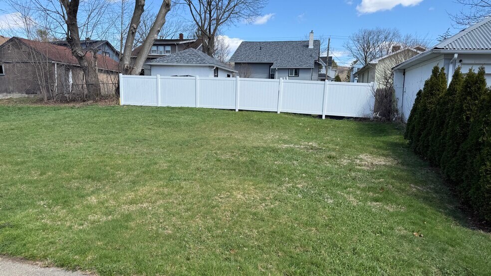 More Photos Of 90 Gaylord St, Binghamton Multifamily For Sale
