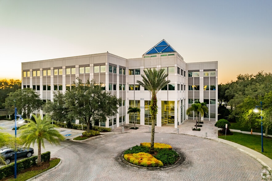 More Photos Of 220 E Central Pky, Altamonte Springs Unknown For Lease