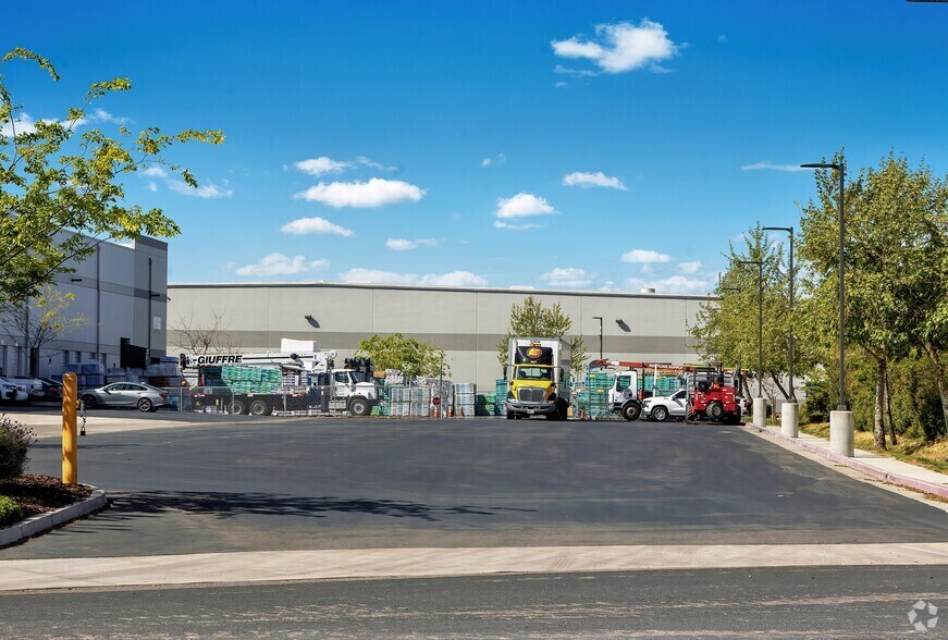 More Photos Of 3613 Zephyr Ct, Stockton Warehouse For Lease